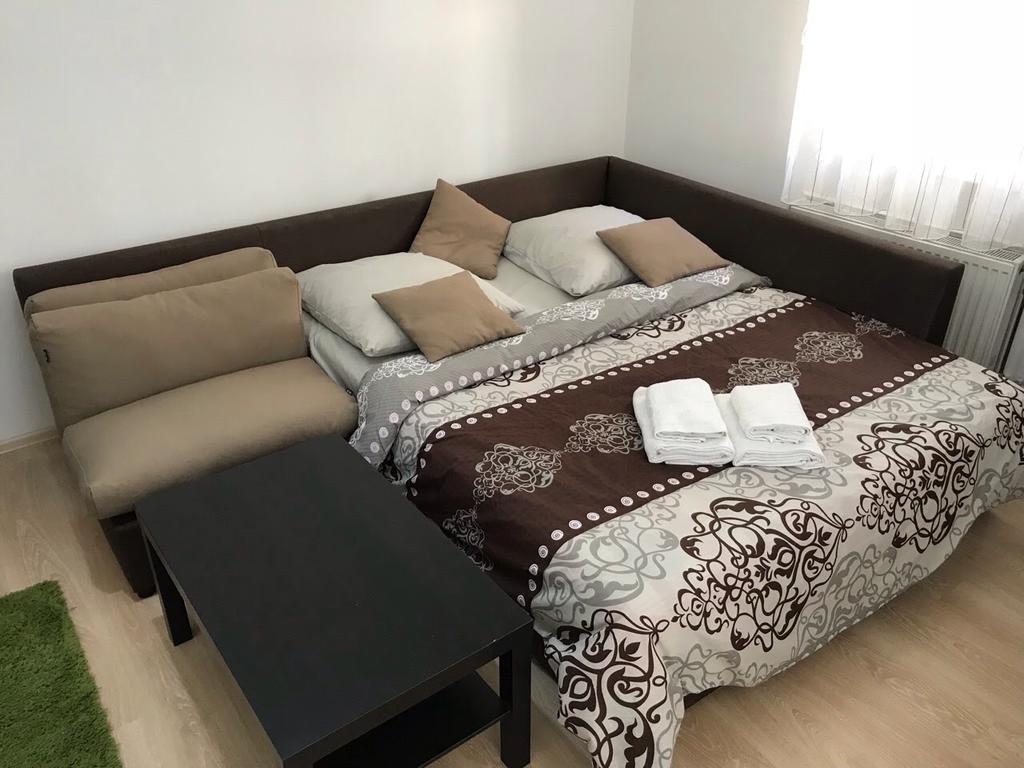 Gil Apartments, Квартира Студия В Самом Центре Пл Петефи Uzjhorod Eksteriør bilde